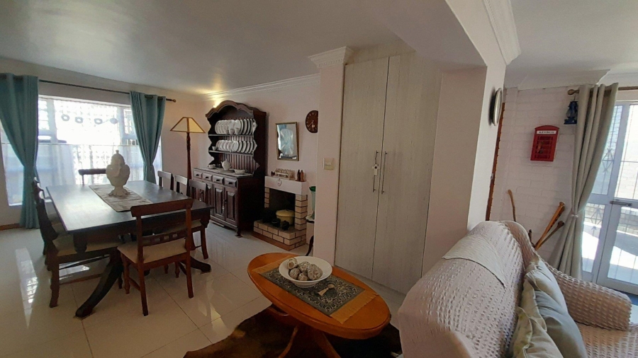 3 Bedroom Property for Sale in Campher Park Eastern Cape